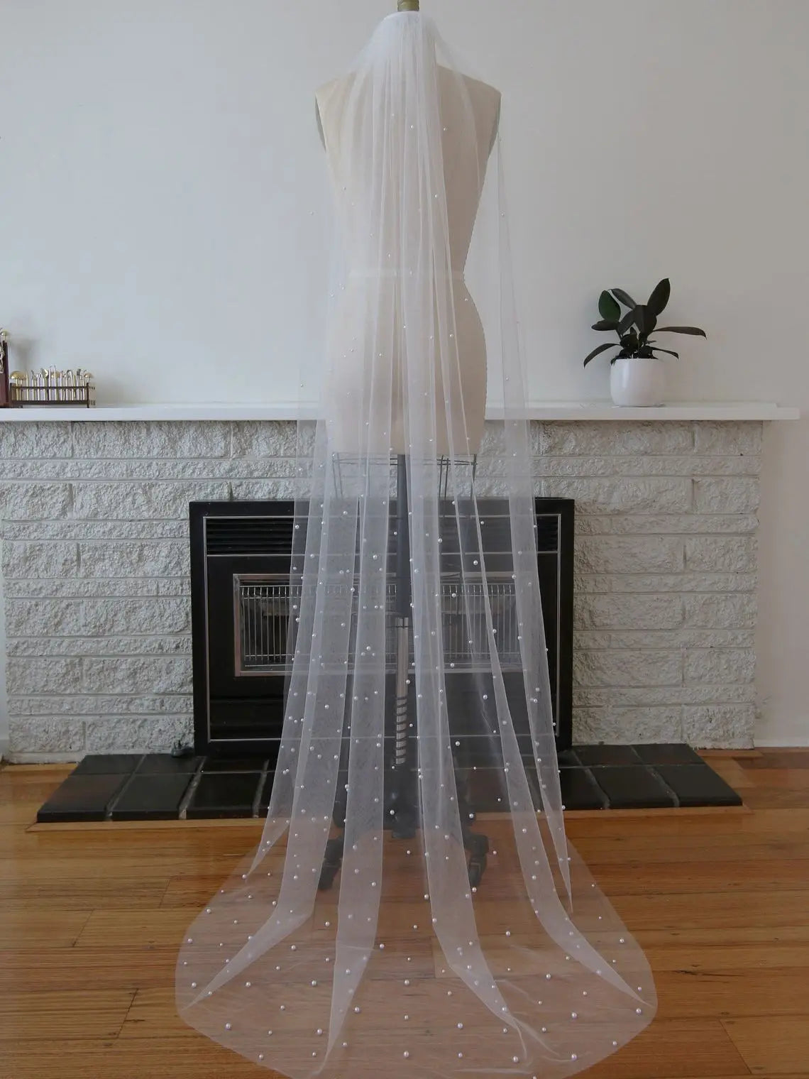 Topqueen Pearls Wedding Veils Tier Soft Bridal Veil