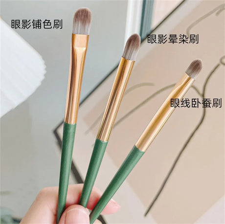 Eye Shadow Detail Brushes Soft Eyebrow Lying