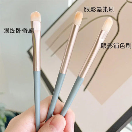 Eye Shadow Detail Brushes Soft Eyebrow Lying