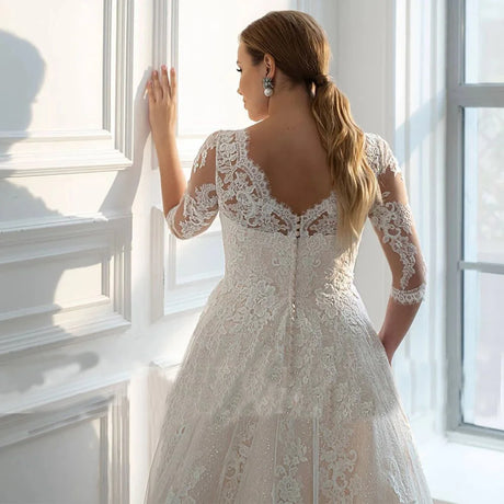 Luxury Wedding Dresses Lace Appliques A-Line Half Sleeve