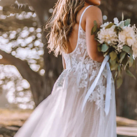 Boho A-Line Wedding Dresses Spaghetti Straps Lace Appliques