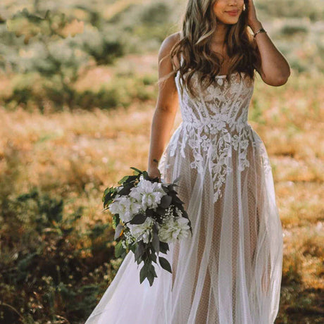 Boho A-Line Wedding Dresses Spaghetti Straps Lace Appliques