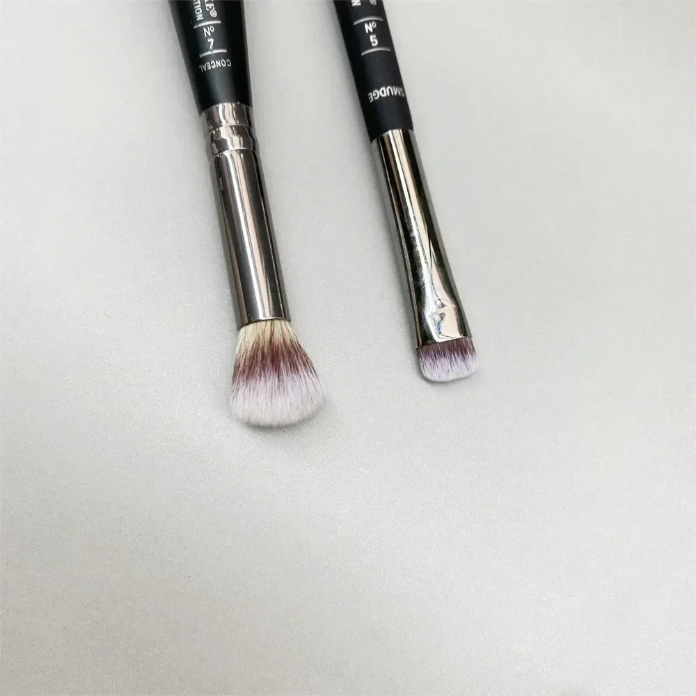 Double-Ended Complexion Perfection Makeup Brush - Foundation