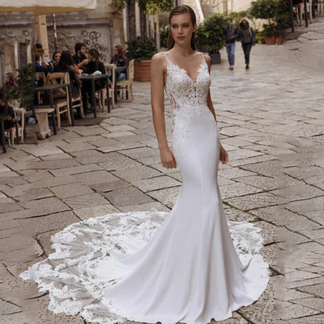 High Quality Spaghetti Straps Wedding Dresses V-Neck Backless