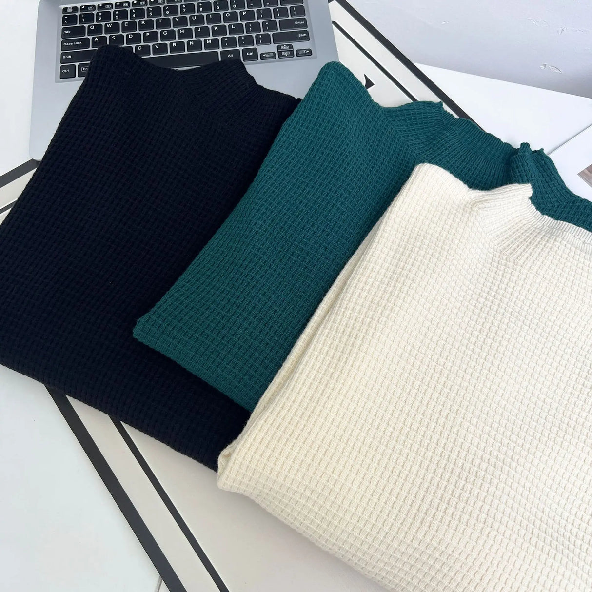 Fashion Basics Solid Color Long Sleeve Sweaters Womens