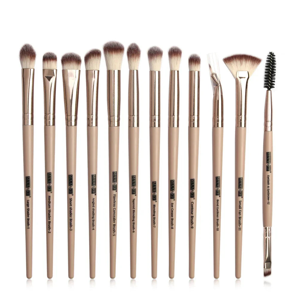 Makeup Brushes With Soft Artificial Fiber