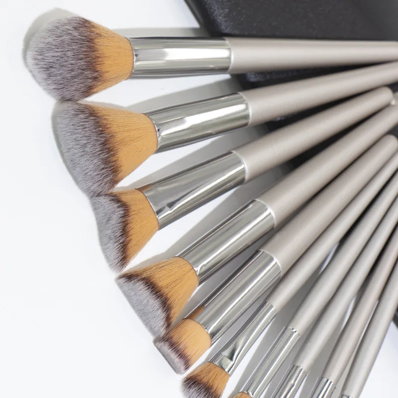 Champagne Makeup Brushes For Cosmetic Foundation