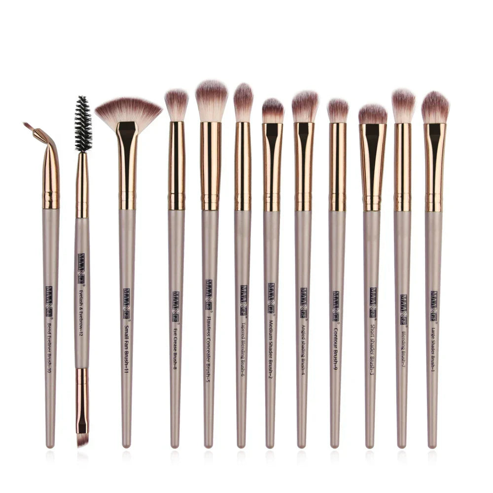 Makeup Brushes With Soft Artificial Fiber