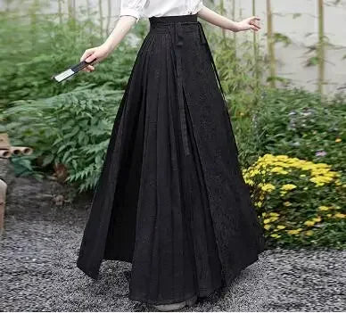 Woman Ming Dynasty Hanfu Horse Face Skirt Chinese